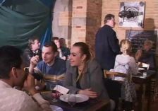 Partouze au restaurant